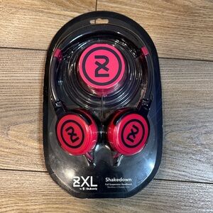 Skullcandy Pink and Black 2XL Shakedown Headphones